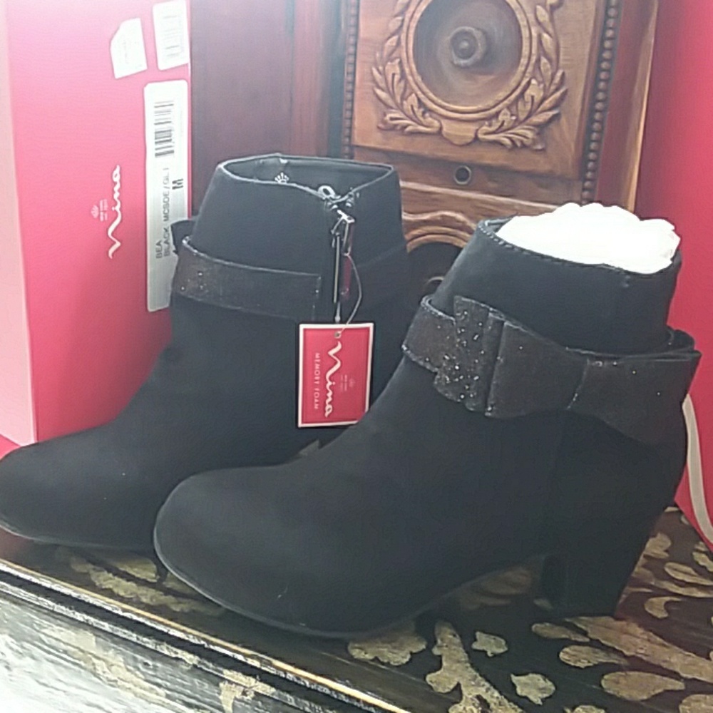 NINA Brand, Girls Shoes